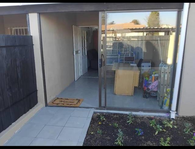 3 BEDROOM TOWNHOUSE FOR SALE IN ELSPARK